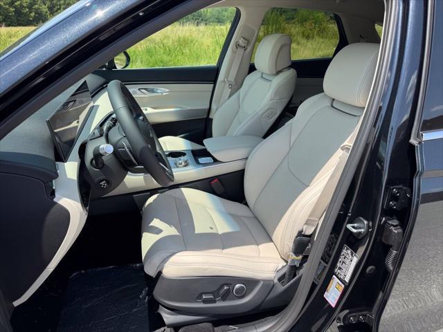 2027 Genesis Gv70 - $55,427