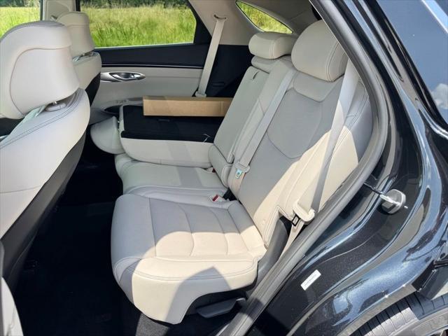 2027 Genesis Gv70 - $55,427