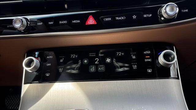 2026 Genesis GV70 2.5T Advanced