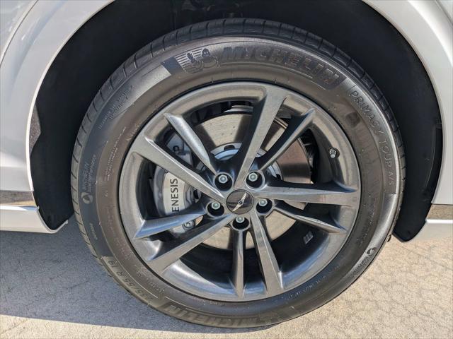 2027 Genesis Gv70 - $57,271