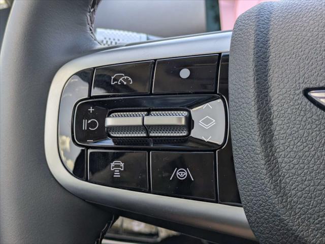 2027 Genesis Gv70 - $57,271