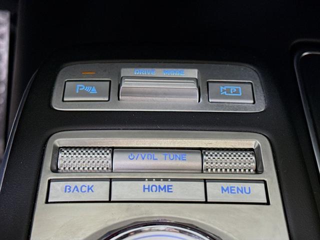 2023 Genesis Gv70 - $38,996