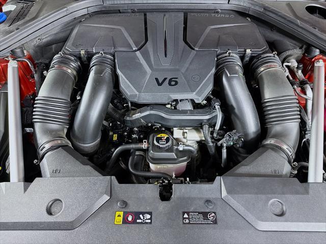 2023 Genesis Gv70 - $38,996