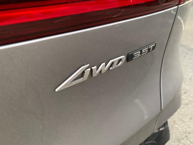2022 Genesis Gv70 - $35,997
