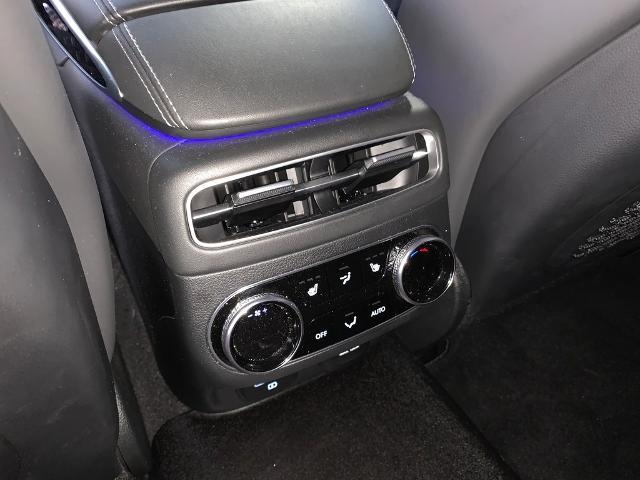 2022 Genesis Gv70 - $35,997