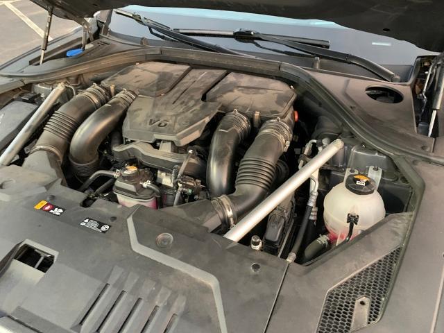 2022 Genesis Gv70 - $35,997