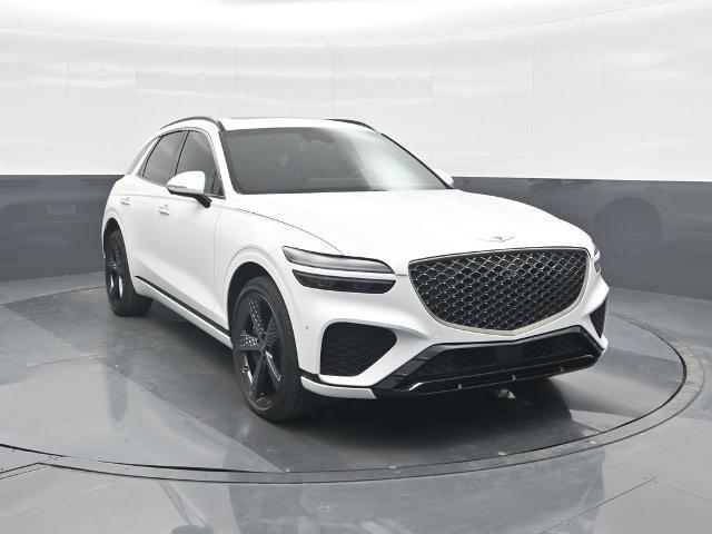 2022 Genesis Gv70 - $29,998