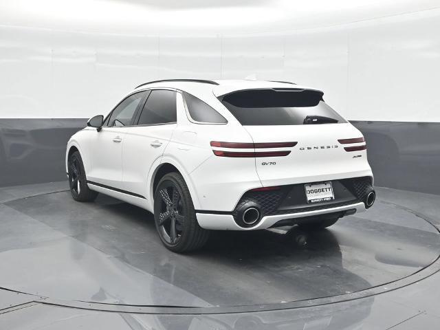 2022 Genesis Gv70 - $29,998