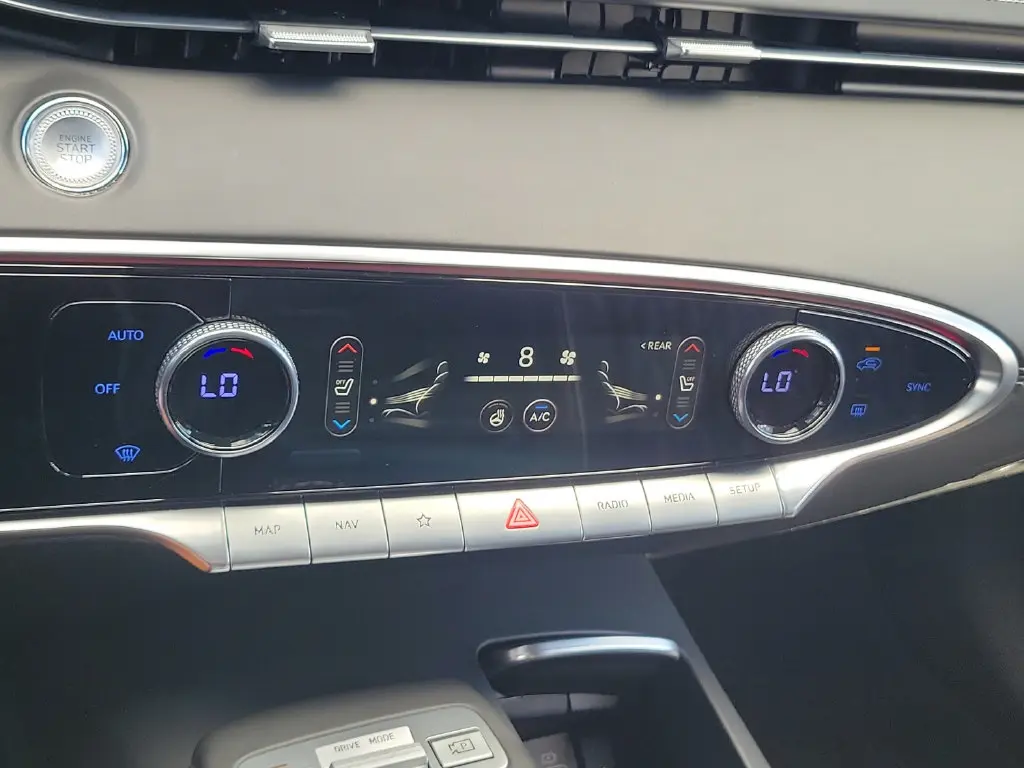 2023 Genesis Gv70 - $36,399