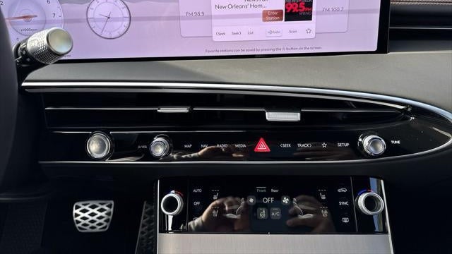 2026 Genesis GV70 3.5T Sport Advanced