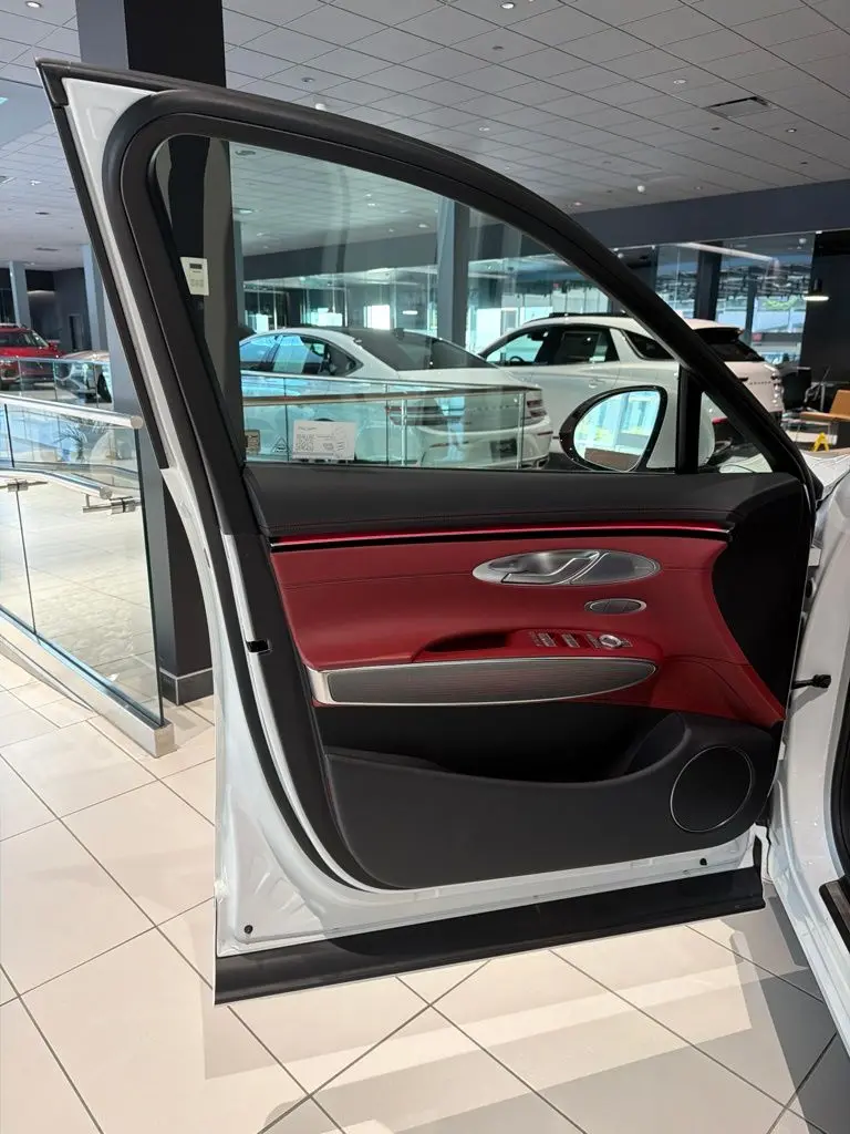 2026 Genesis Gv70 - $59,353