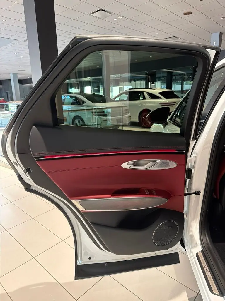 2026 Genesis Gv70 - $59,353