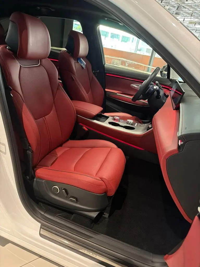 2026 Genesis Gv70 - $59,353