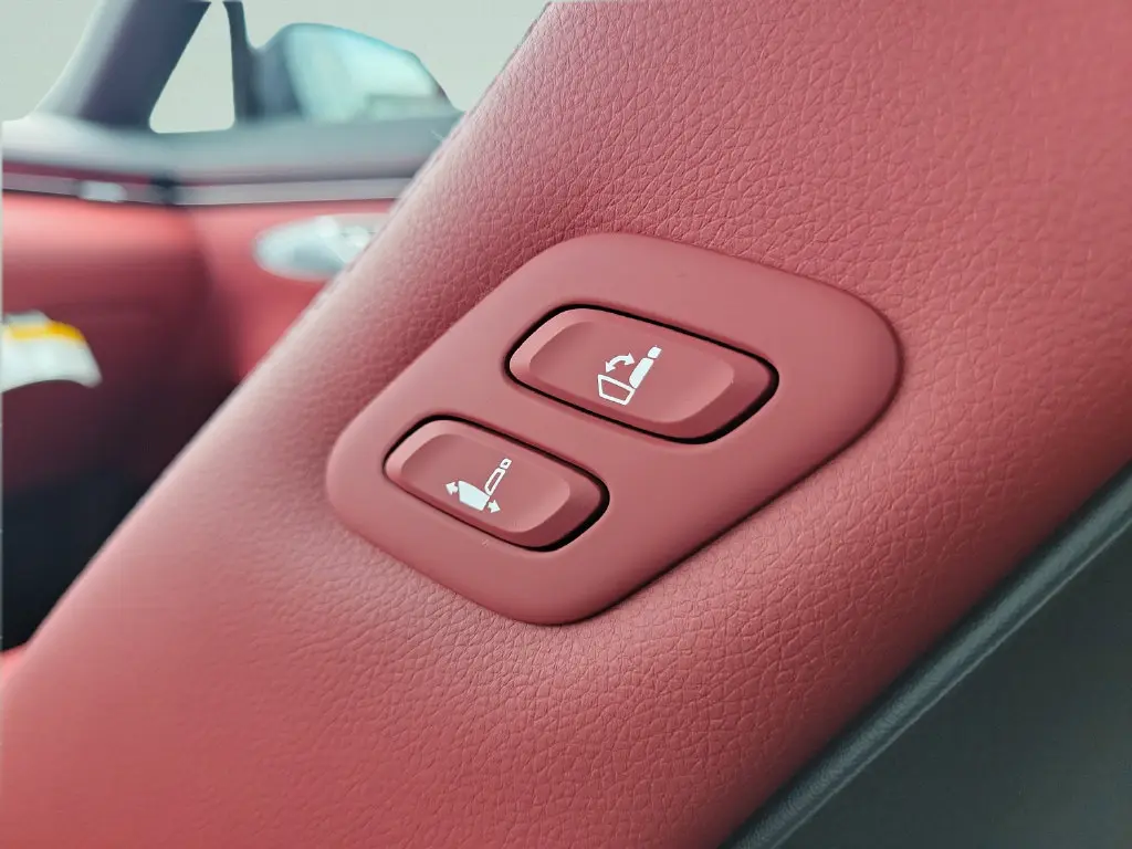 2026 Genesis Gv70 - $65,599