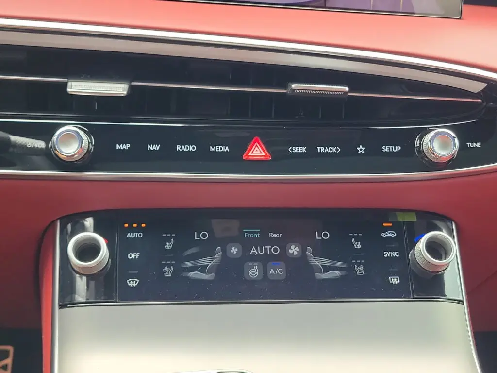2026 Genesis Gv70 - $65,599