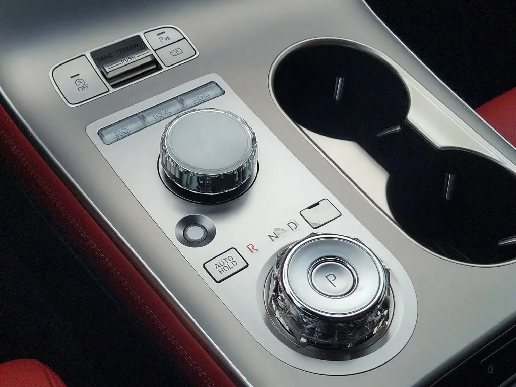 2026 Genesis Gv70 - $65,599