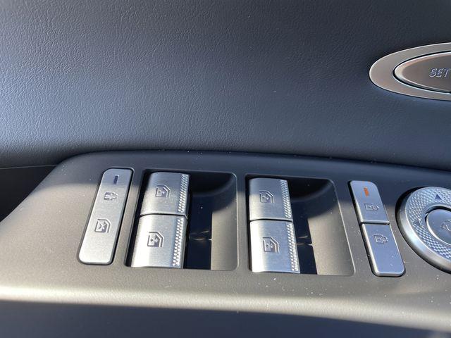 2026 Genesis Gv70 - $61,641