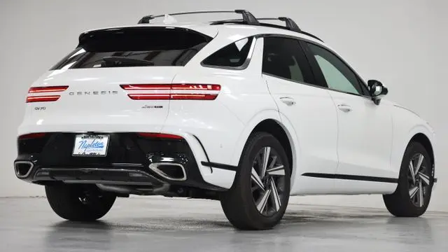 2026 Genesis GV70 3.5T Sport Advanced