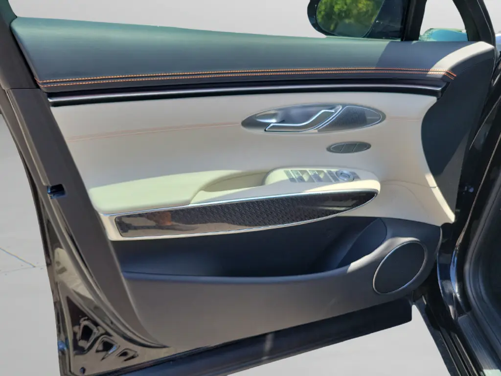 2026 Genesis Gv70 - $62,600