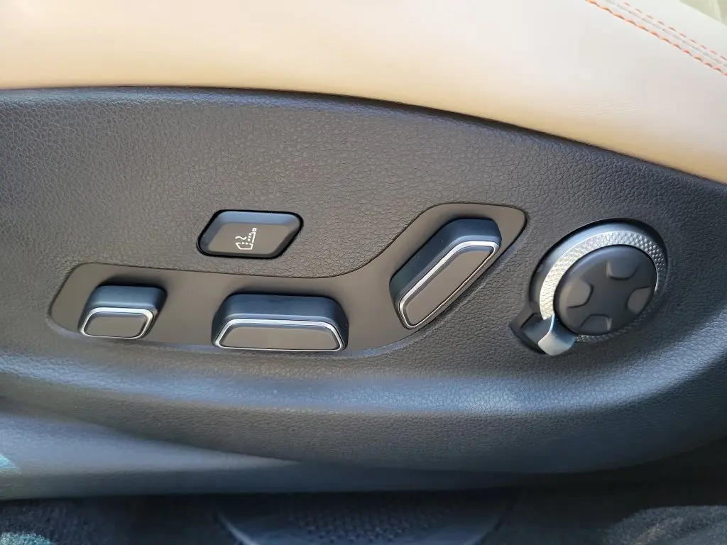 2026 Genesis Gv70 - $62,599