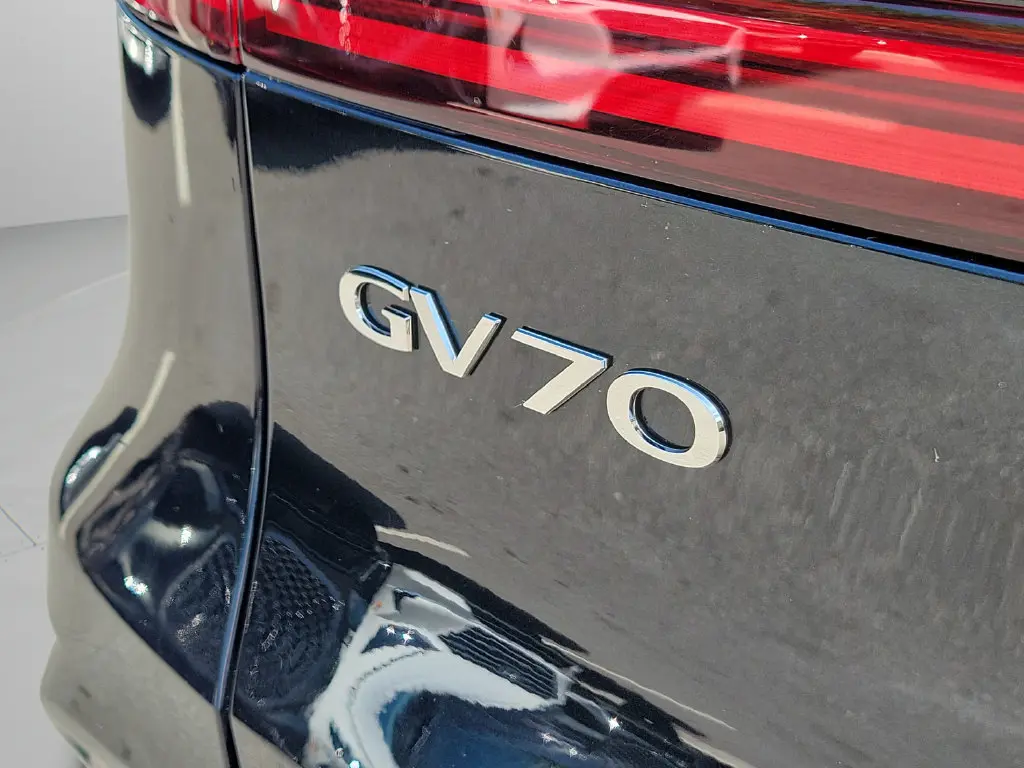 2026 Genesis Gv70 - $62,299