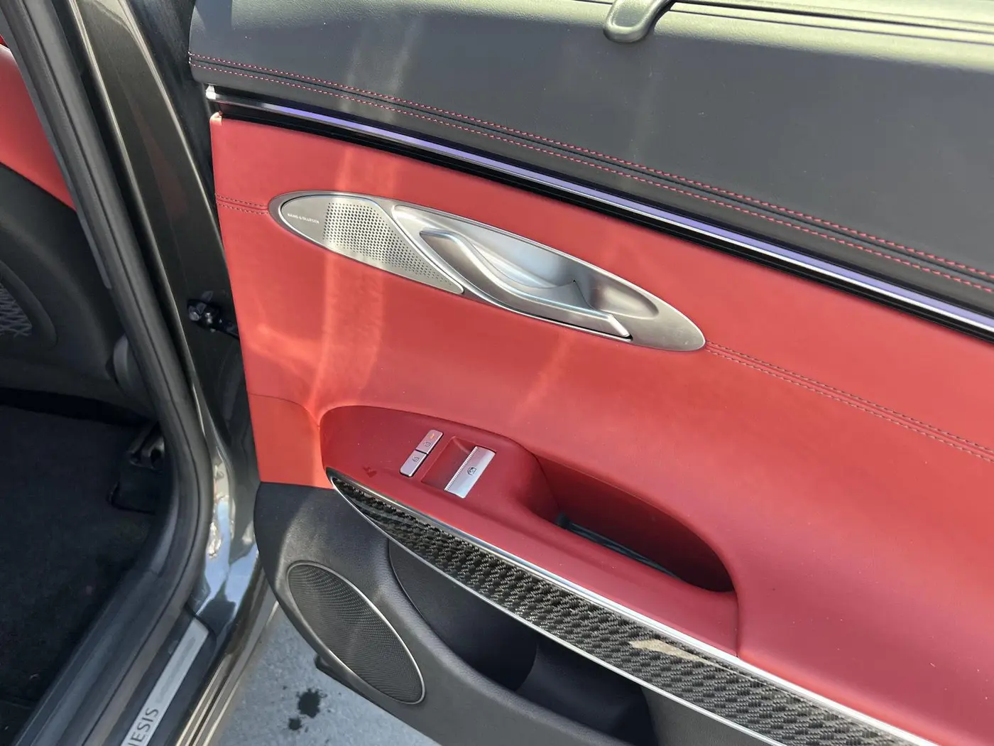2026 Genesis Gv70 - $65,968