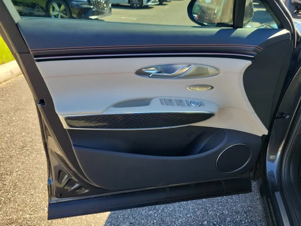 2026 Genesis Gv70 - $64,099
