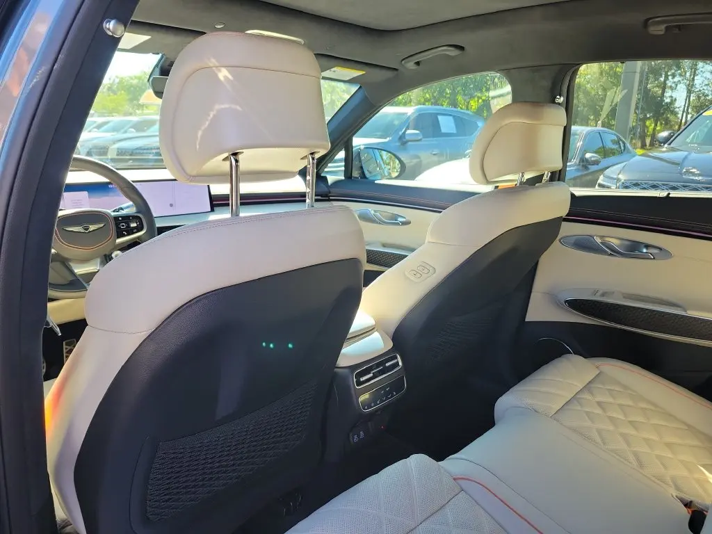2026 Genesis Gv70 - $64,099
