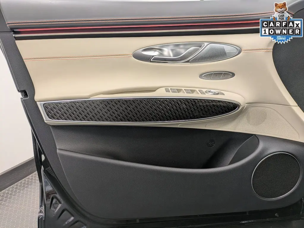 2026 Genesis Gv70 - $61,998