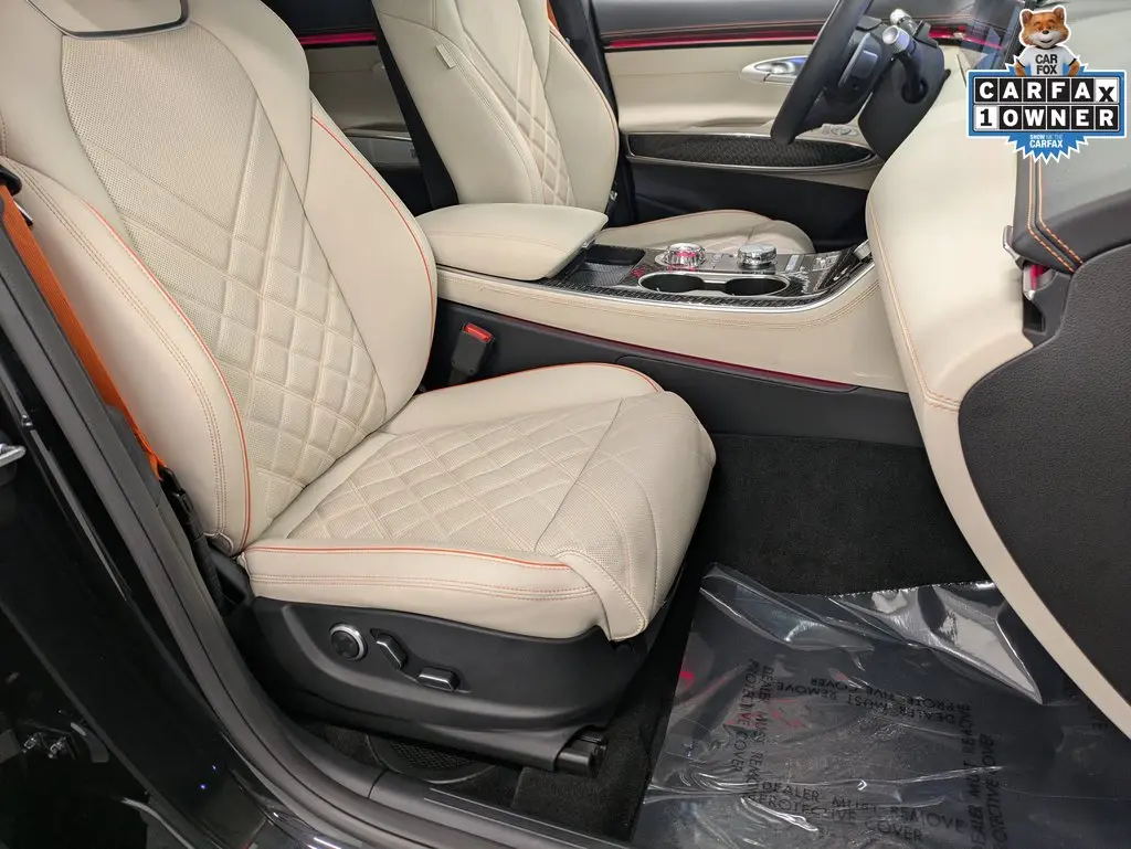 2026 Genesis Gv70 - $61,998