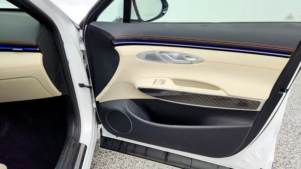 2026 Genesis Gv70 - $46,995