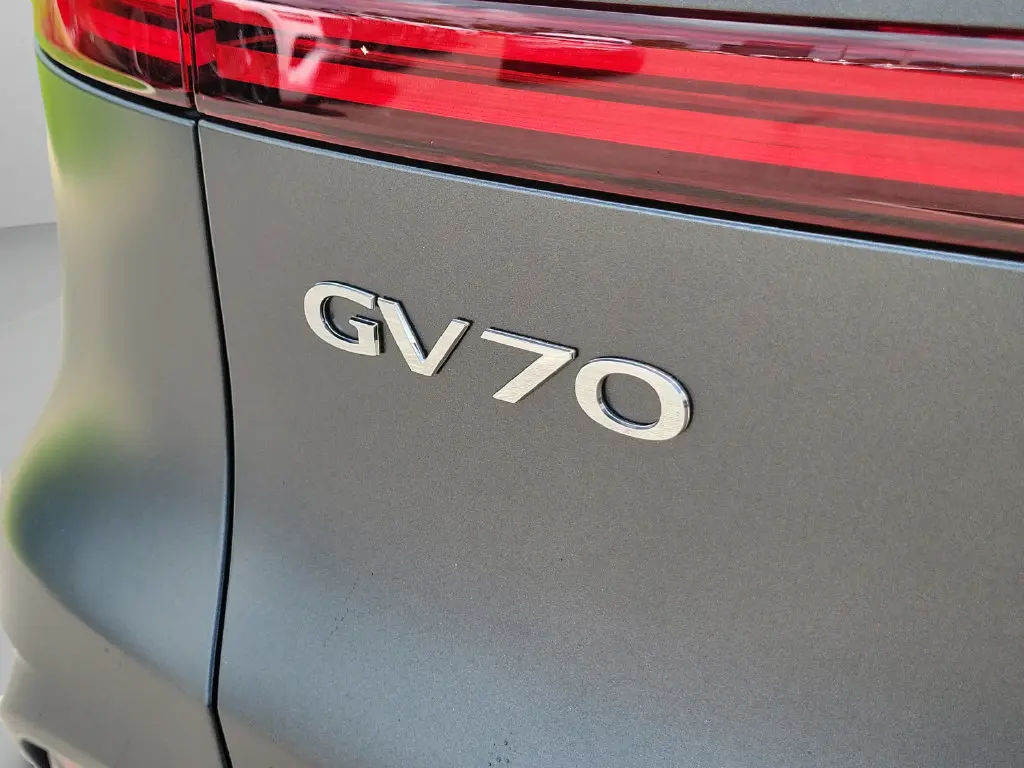2026 Genesis Gv70 - $73,299