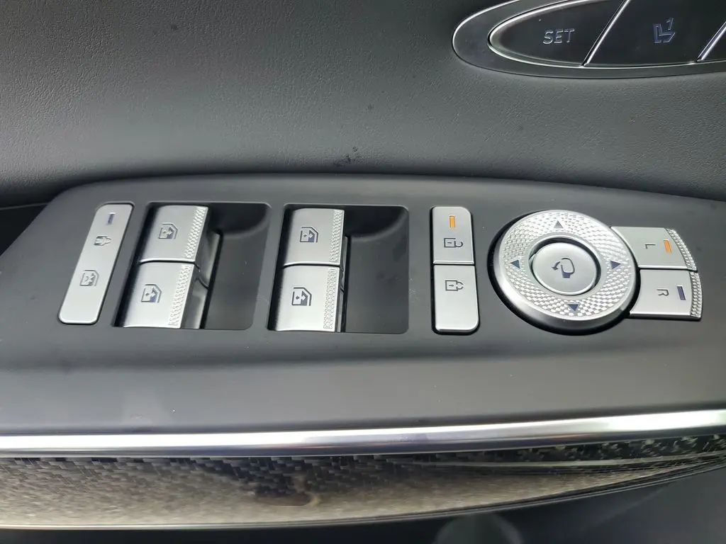 2026 Genesis Gv70 - $68,699