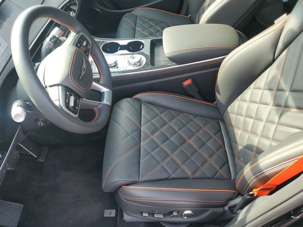 2026 Genesis Gv70 - $68,399