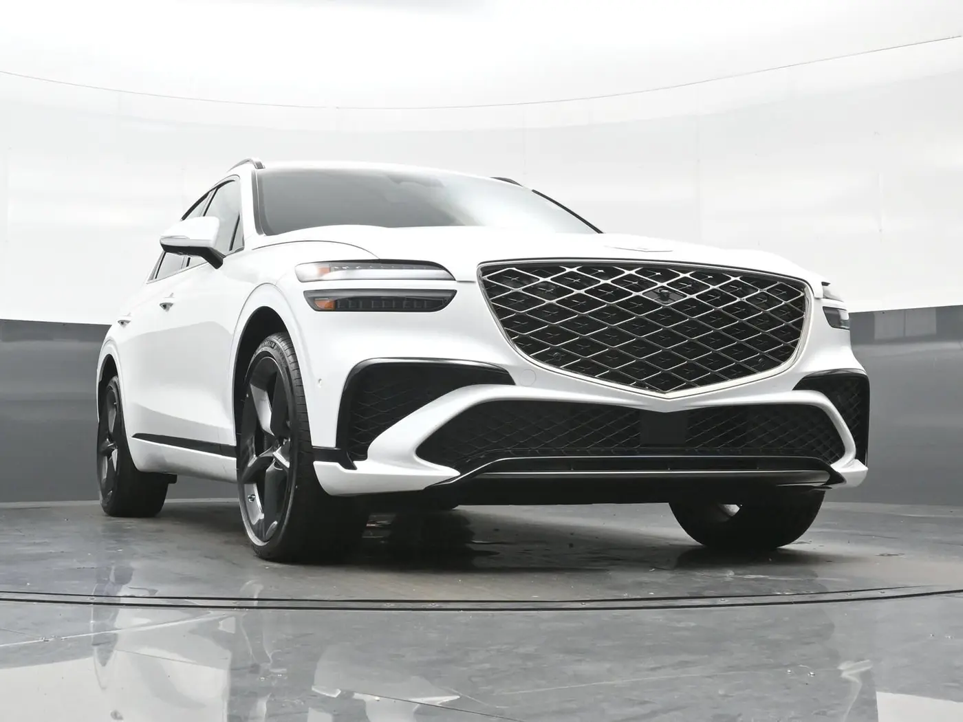 2026 Genesis Gv70 - $53,573