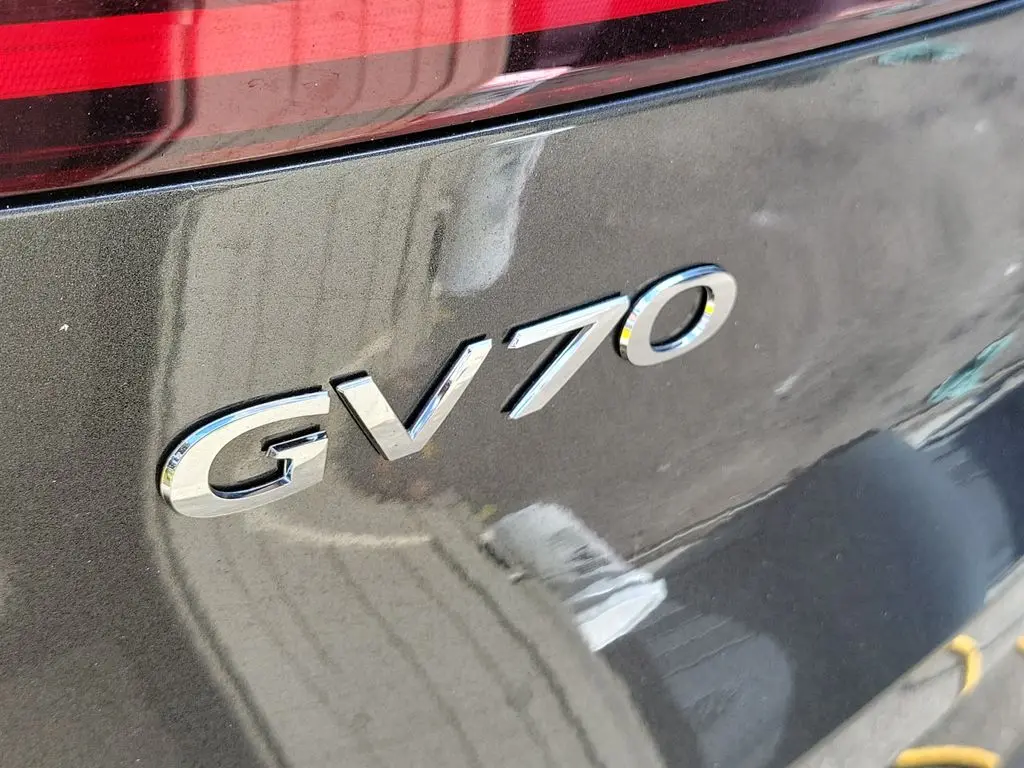 2026 Genesis Gv70 - $55,899
