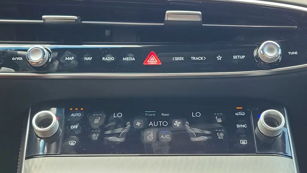 2026 Genesis GV70 2.5T Sport Prestige