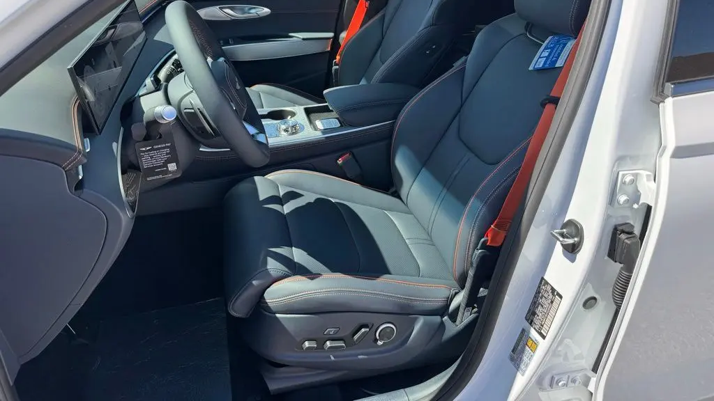 2026 Genesis GV70 2.5T Sport Prestige