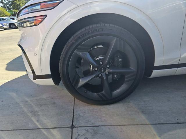 2026 Genesis Gv70 - $53,900
