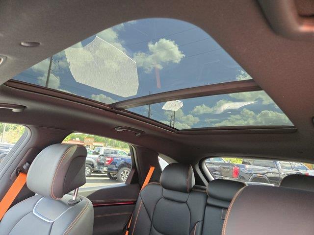 2026 Genesis Gv70 - $51,785