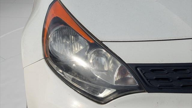 2013 Kia Rio 5-Door LX