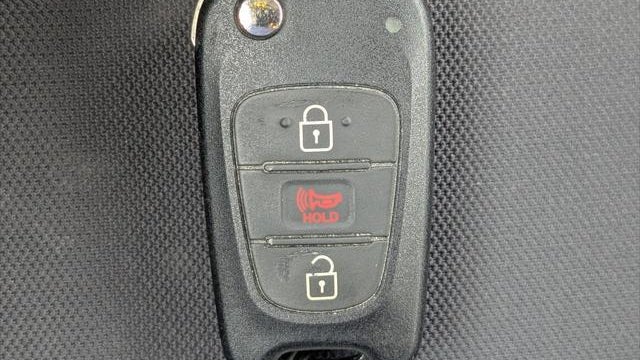 2013 Kia Rio 5-Door LX