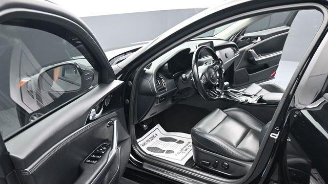 2019 Kia Stinger Base
