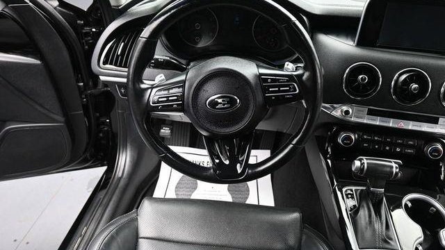 2019 Kia Stinger Base