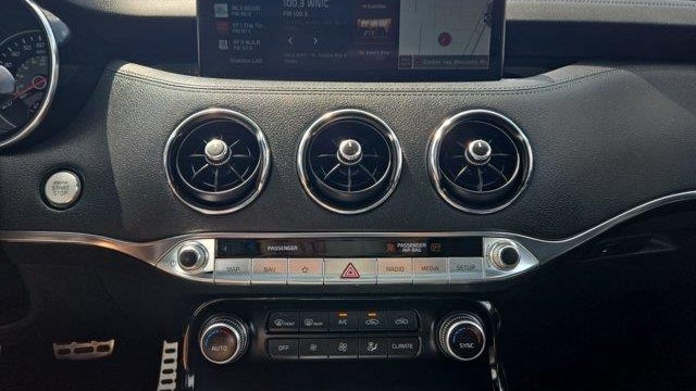 2023 Kia Stinger GT-Line