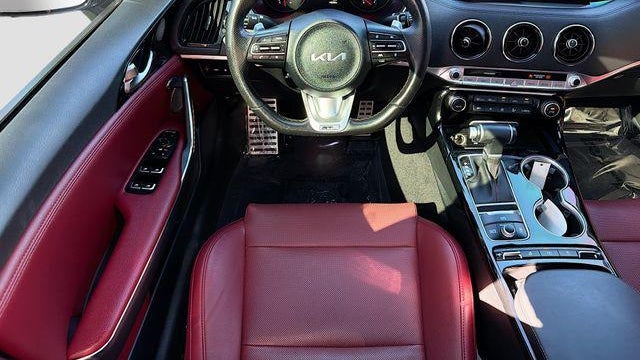 2023 Kia Stinger GT-Line