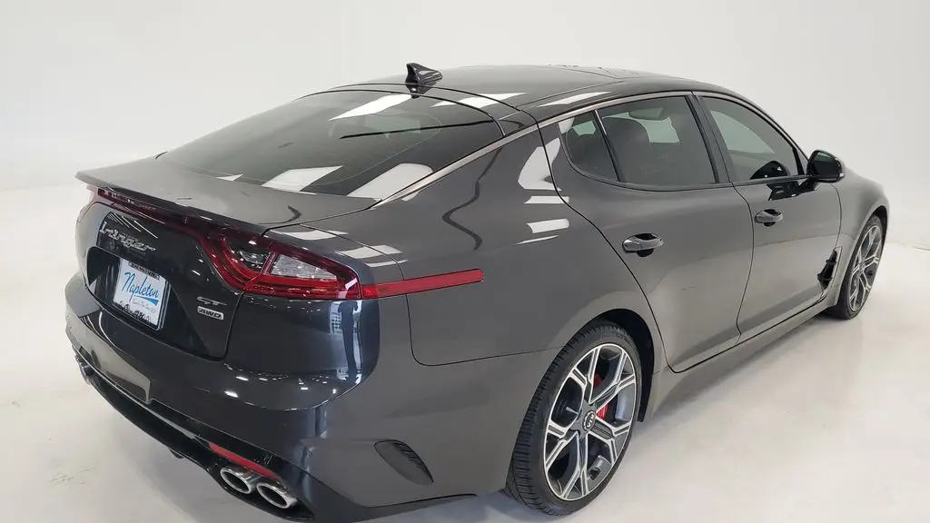 2021 Kia Stinger GT1