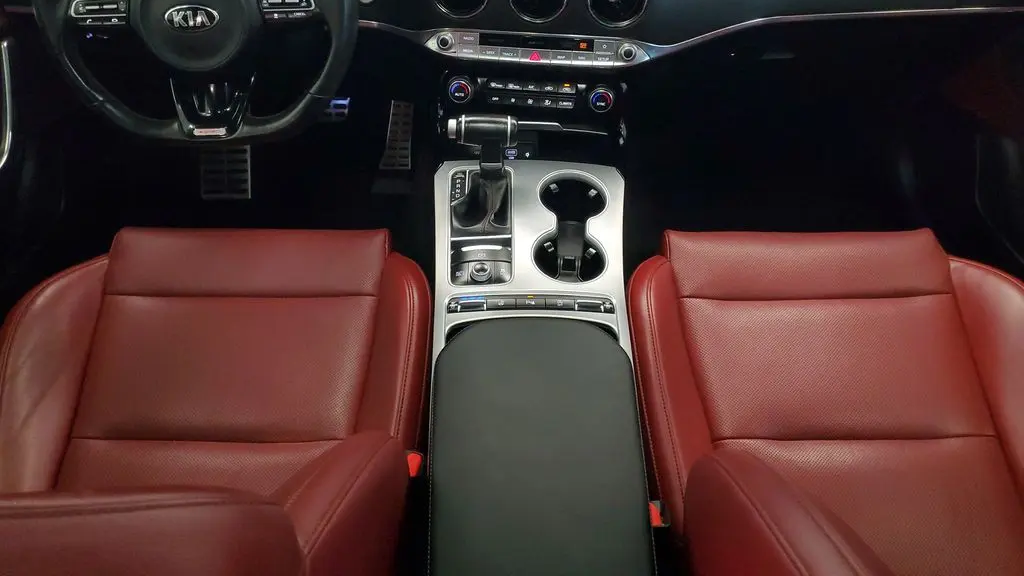 2021 Kia Stinger GT1