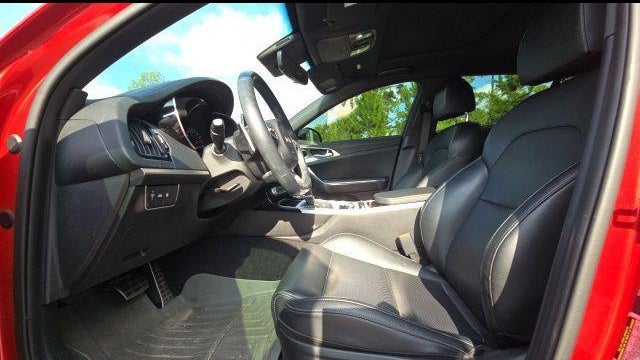 2022 Kia Stinger GT1