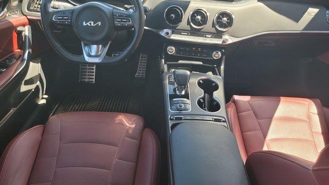 2022 Kia Stinger GT2